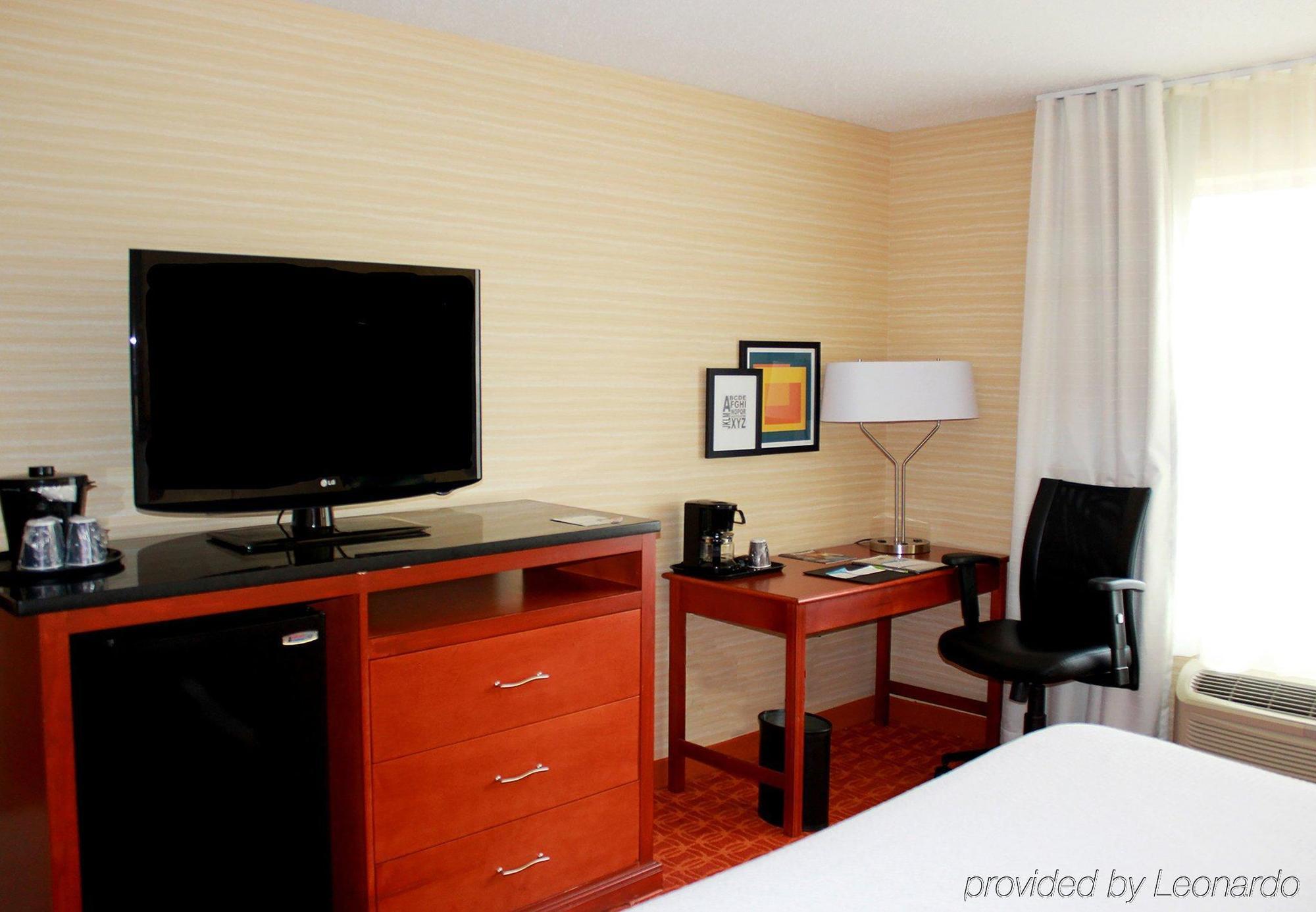 Fairfield Inn & Suites Detroit Farmington Hills Exterior foto